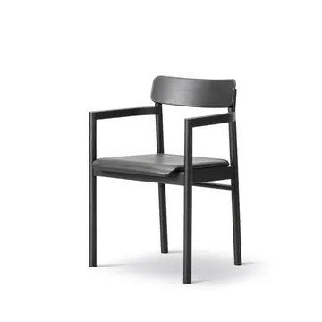 Butaca con reposabrazos Post 3446 - Piel premium 88 - roble lacado negro - Fredericia Furniture
