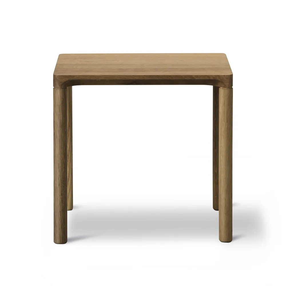 Mesa auxiliar Piloti 6700, Roble ahumado - altura 35 cm Fredericia Furniture