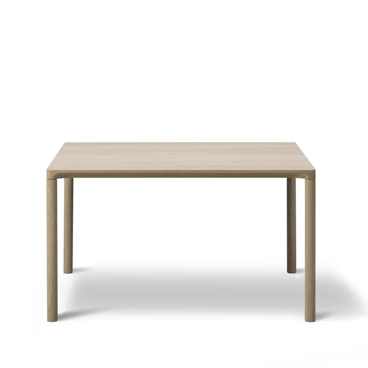 Mesa de centro Piloti 6720 - Roble lacado – altura 35 cm - Fredericia Furniture