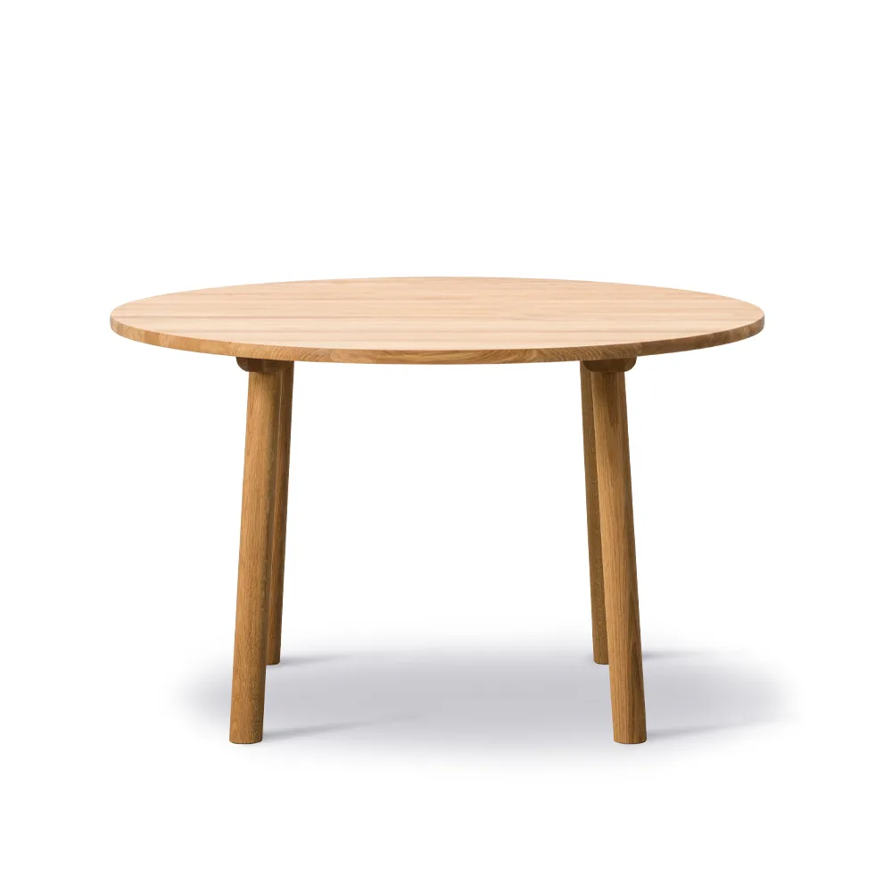 Mesa Taro 6121, Roble claro aceitado, ø120 cm Fredericia Furniture