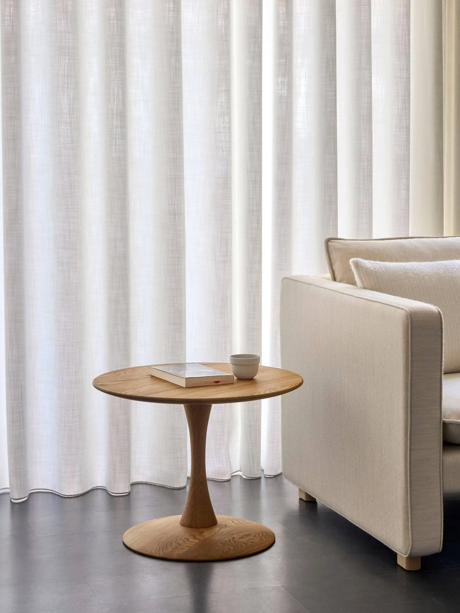 ND104 Trisse mesa de centro, Roble aceitado, Ø55x42 cm Fredericia Furniture