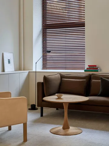 ND104 Trisse mesa de centro - Roble aceitado, Ø68x48 cm - Fredericia Furniture