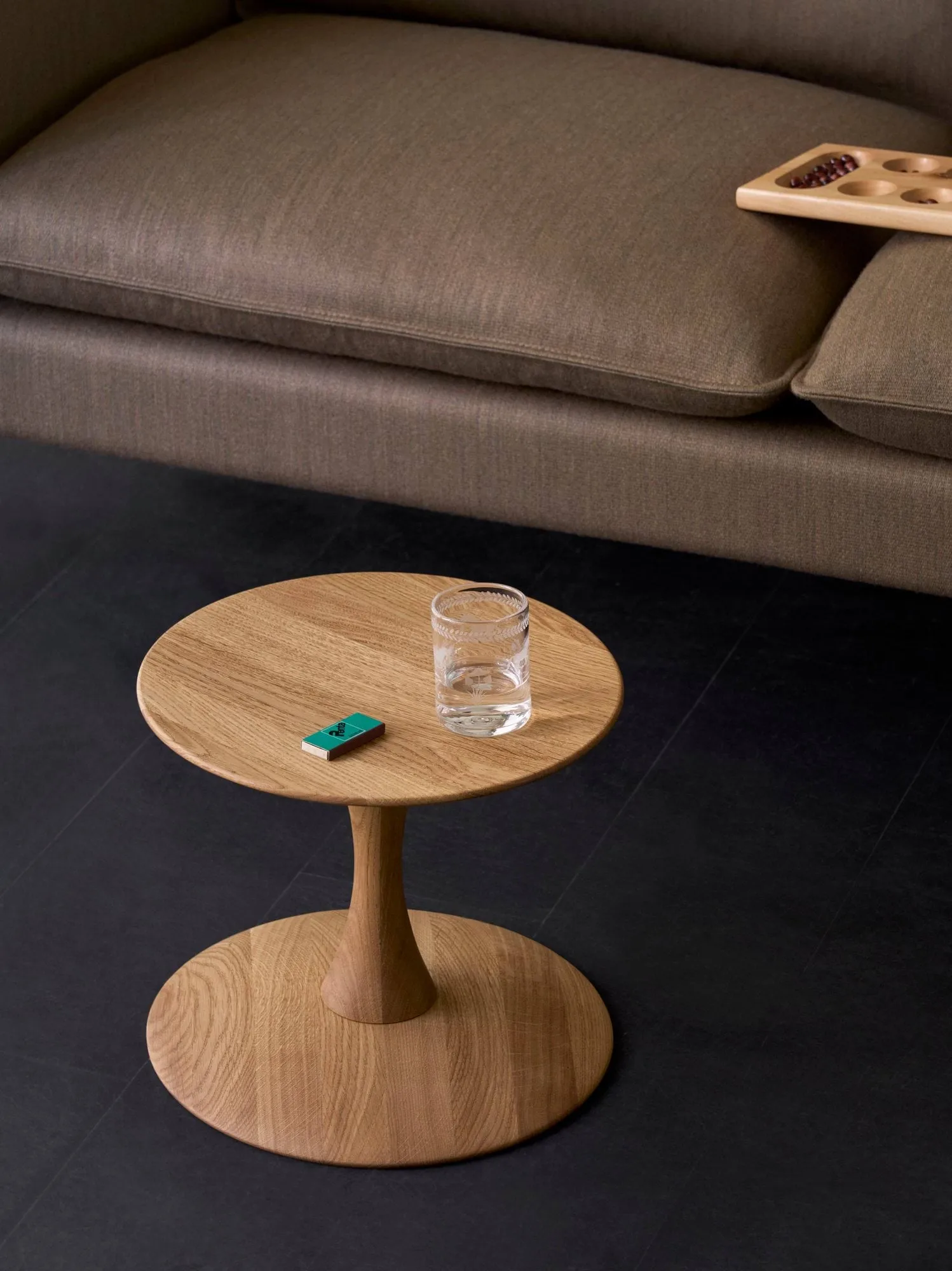ND105 Trisse taburete, Roble aceitado, Ø40x46 cm Fredericia Furniture