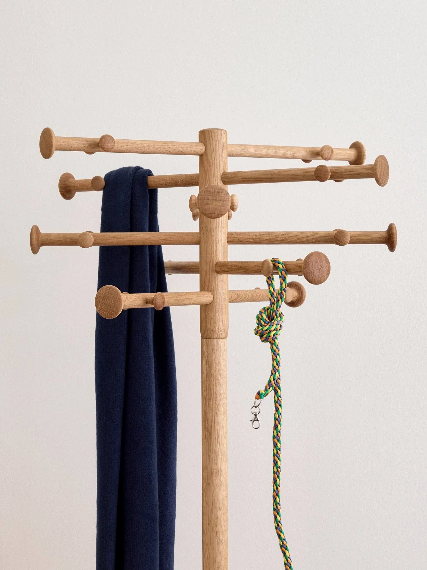 Perchero ND09, Roble aceitado, 170 cm Fredericia Furniture