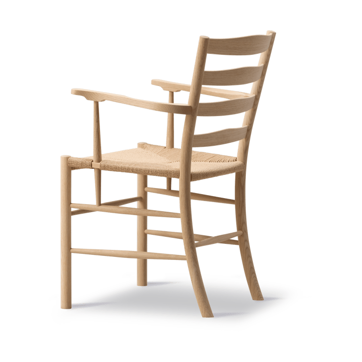 Silla con reposabrazos Klint, Trenzado natural - roble pintado negro Fredericia Furniture