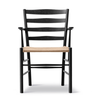 Silla con reposabrazos Klint - Trenzado natural - roble pintado negro - Fredericia Furniture