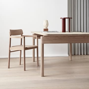 Silla con reposabrazos Post 3445 - Roble lacado - Fredericia Furniture