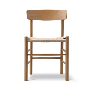 Silla J39 - Barnizado Vintage -trenzado natural - Fredericia Furniture