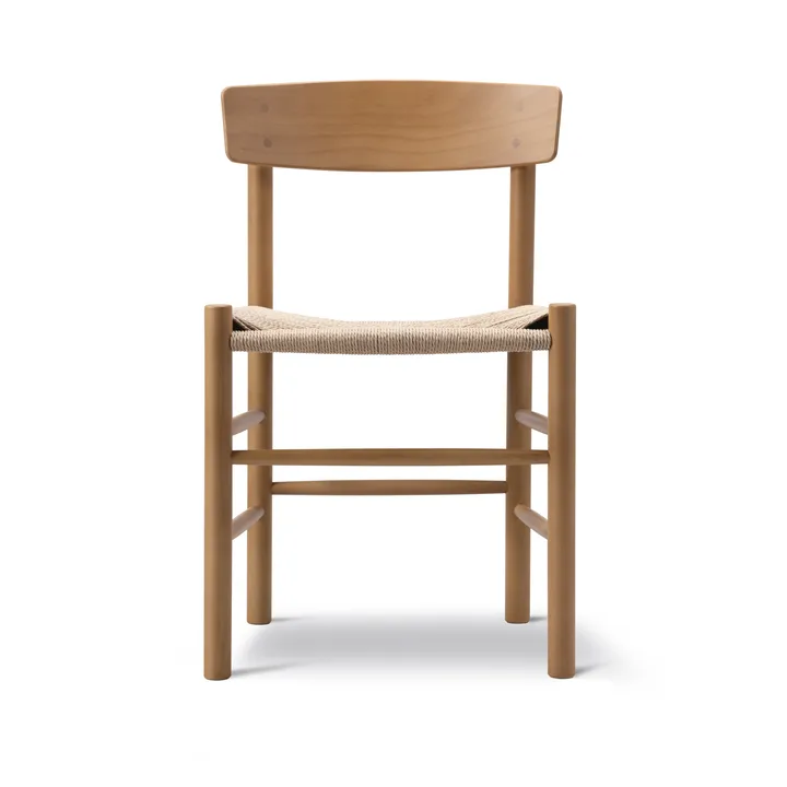 Silla J39 - Barnizado Vintage -trenzado natural - Fredericia Furniture
