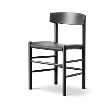 Silla J39 - Haya lacada en negro - cuero Omni 301 negro - Fredericia Furniture