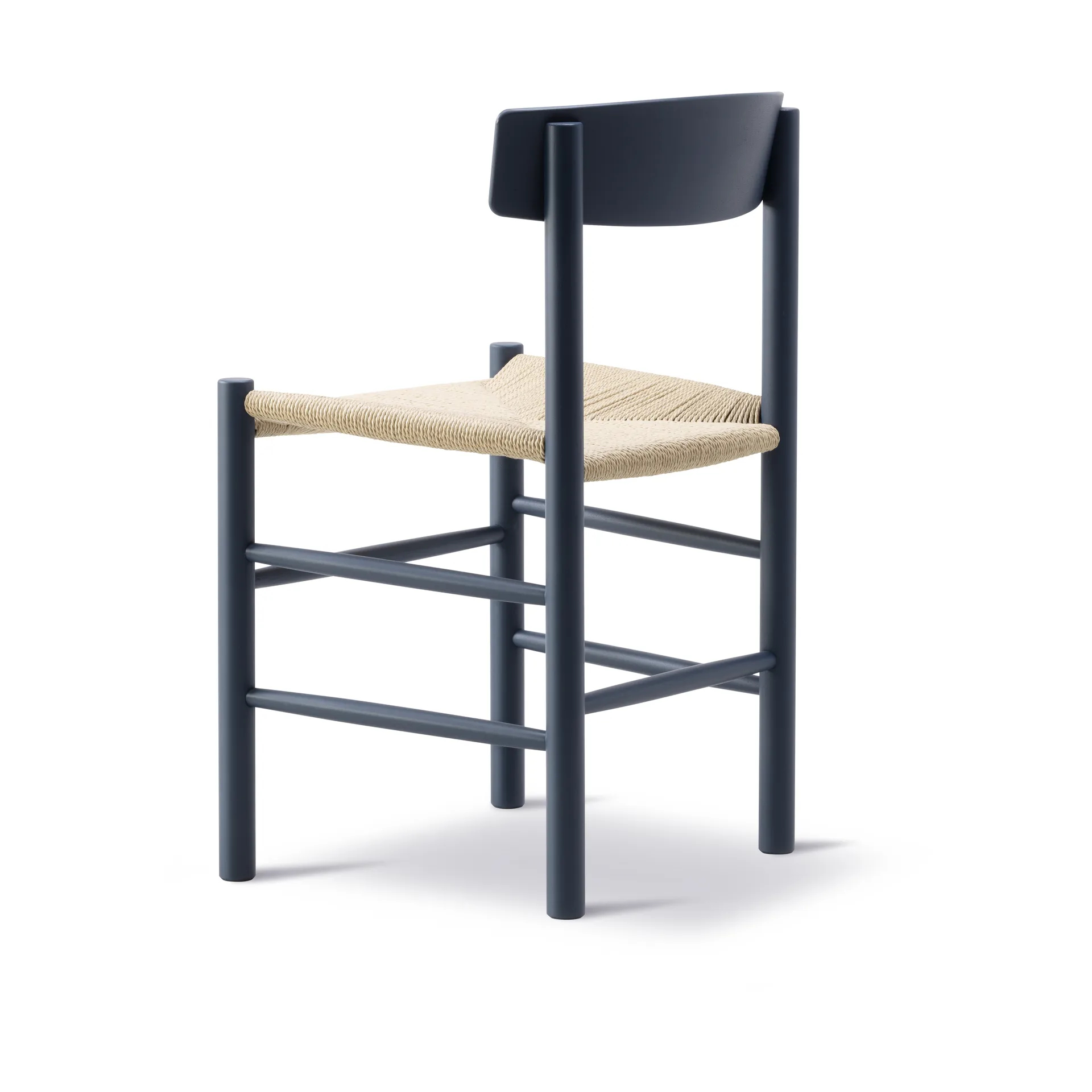 Silla J39, Indigo blue-trenzado natural Fredericia Furniture