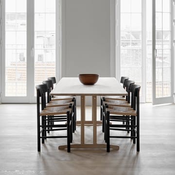 Silla J39 - Roble lacado  negro - trenzado negro - Fredericia Furniture