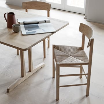 Silla J39 - Roble lacado  negro - trenzado negro - Fredericia Furniture