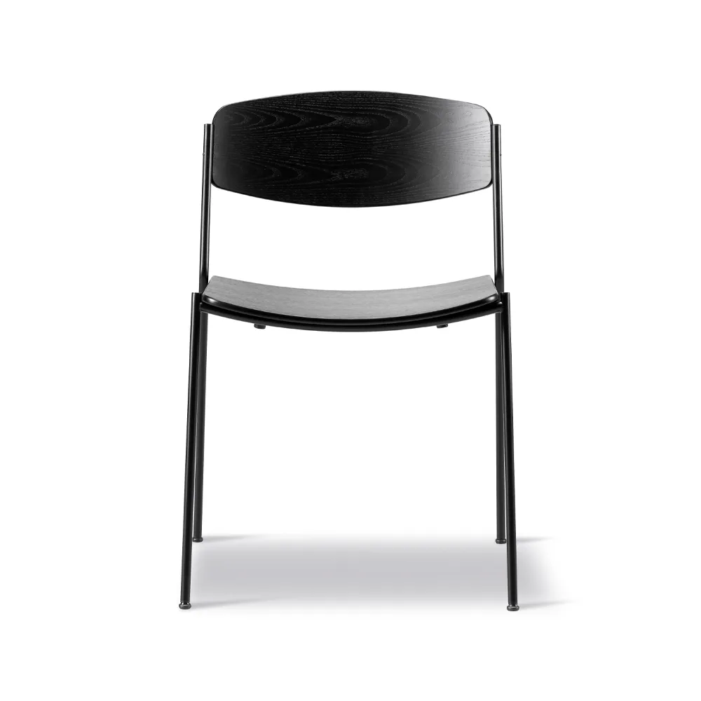 Silla Lynderup 3080, Fresno negro - estructura de acero negro Fredericia Furniture
