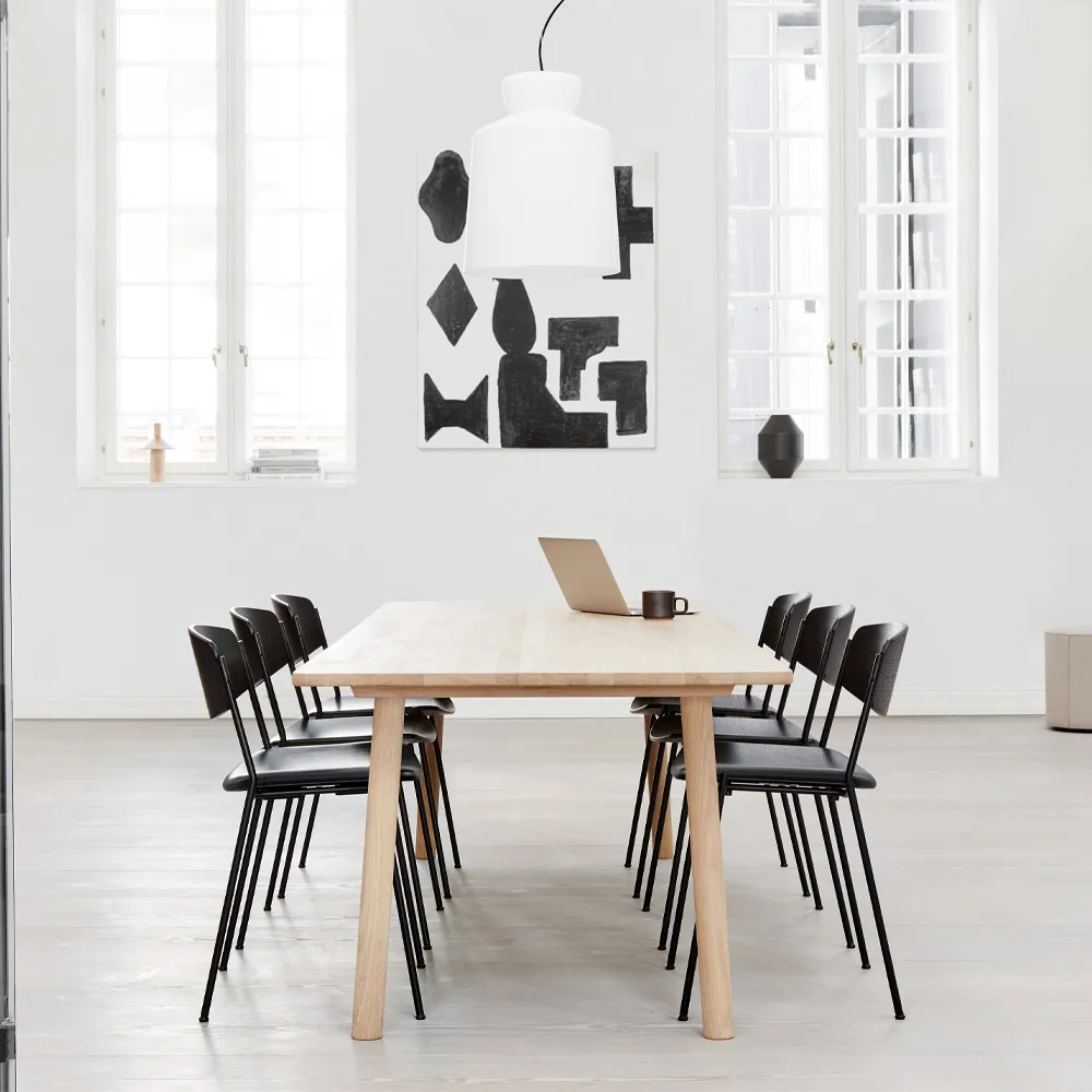 Silla Lynderup 3081, Cuero omni 301-negro Fredericia Furniture