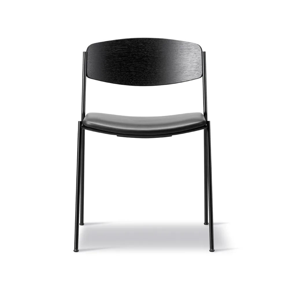 Silla Lynderup 3081, Cuero omni 301-negro Fredericia Furniture