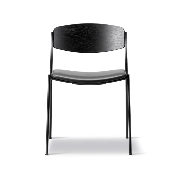Silla Lynderup 3081 - Cuero omni 301-negro - Fredericia Furniture