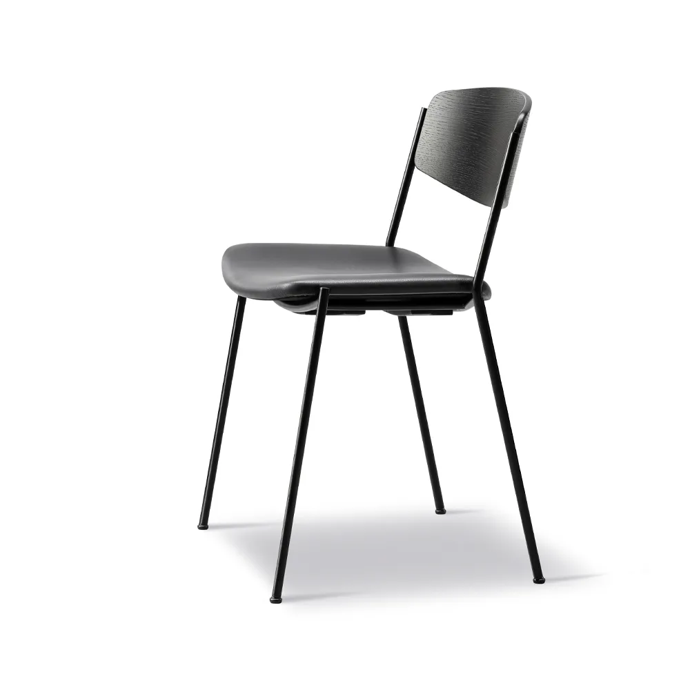 Silla Lynderup 3081, Cuero omni 301-negro Fredericia Furniture
