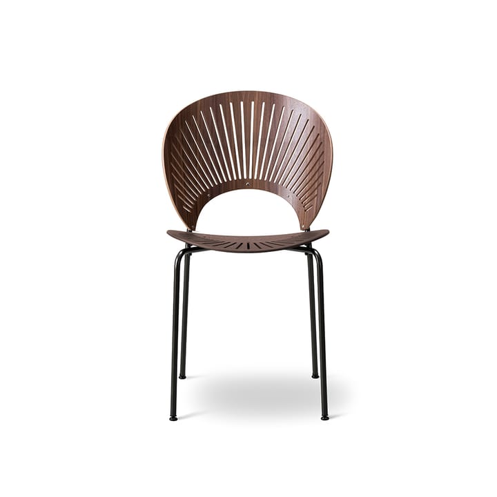 Silla Trinidad 3398 - Nogal barnizado - patas negras - Fredericia Furniture