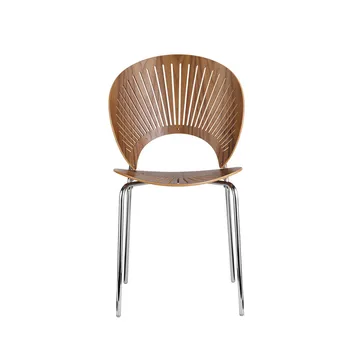 Silla Trinidad 3398 - Nogal barnizado transparente- patas cromadas - Fredericia Furniture