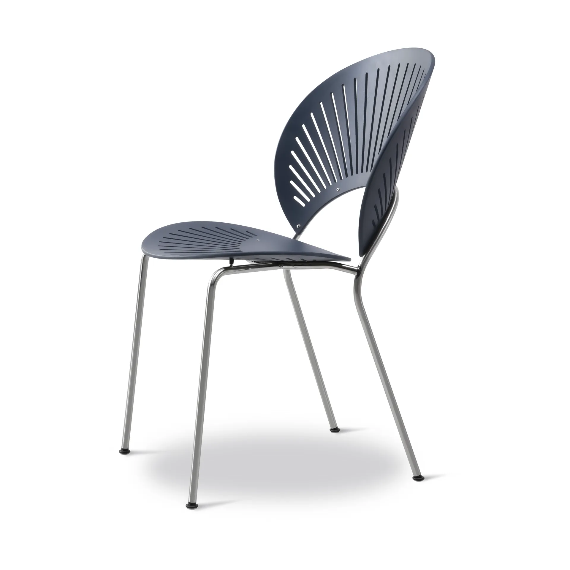 Silla Trinidad 3398, Nordic blue-cromo Fredericia Furniture