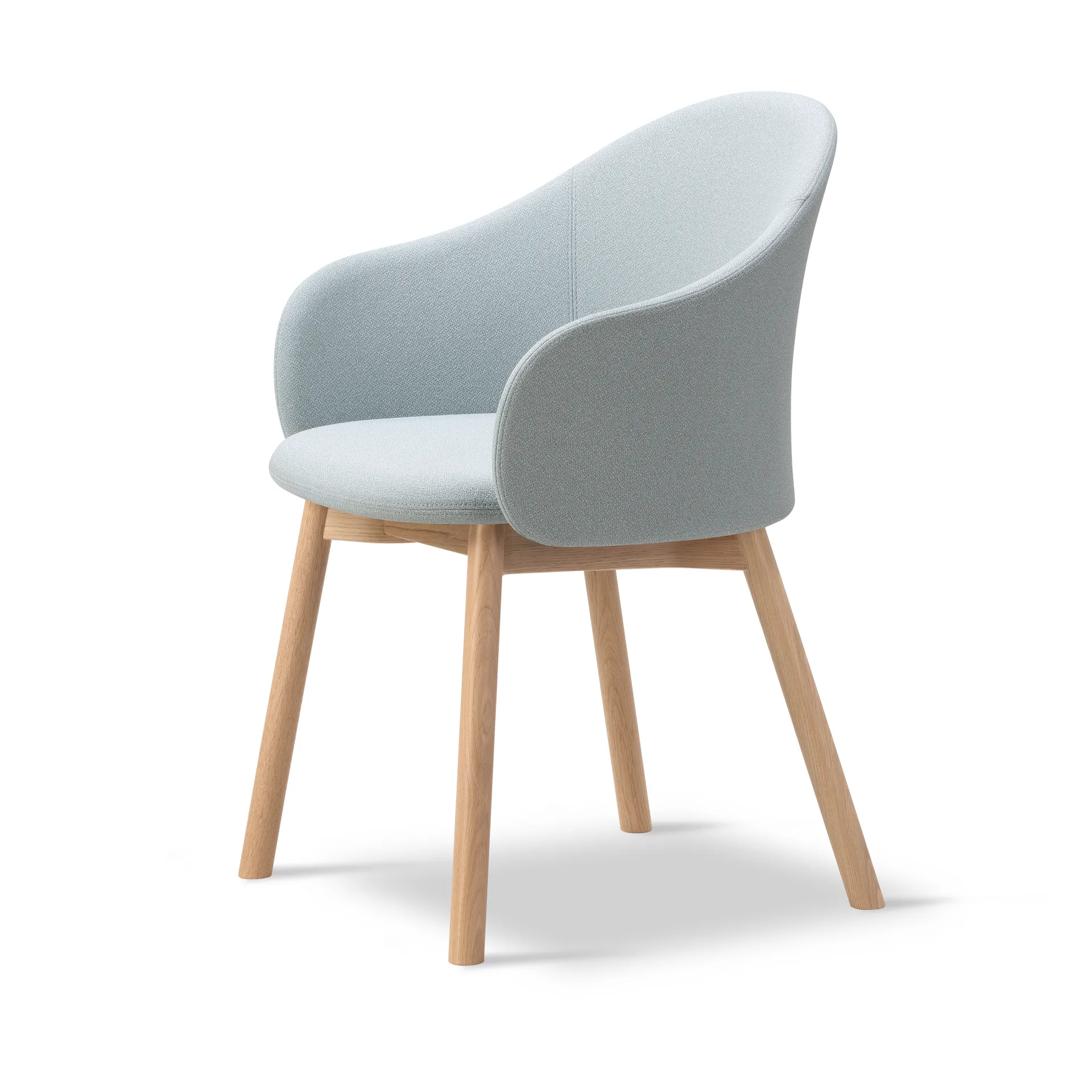 Sillón Gomo Armchair con base de madera, Mylla 811 -roble lacado Fredericia Furniture