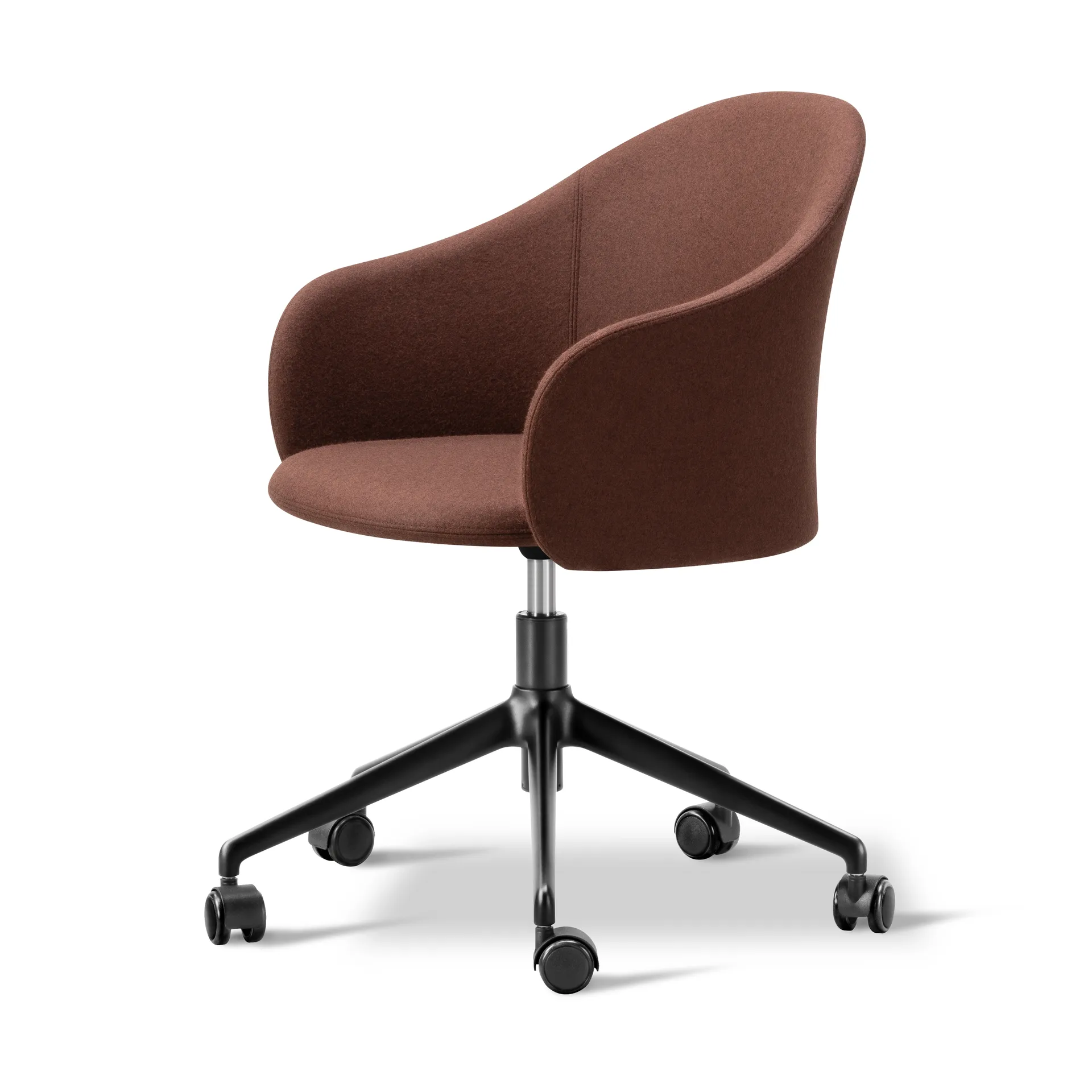 Sillón Gomo Armchair con base giratoria 5 patas, Blazer CUZ4D Dunalk-negro Fredericia Furniture