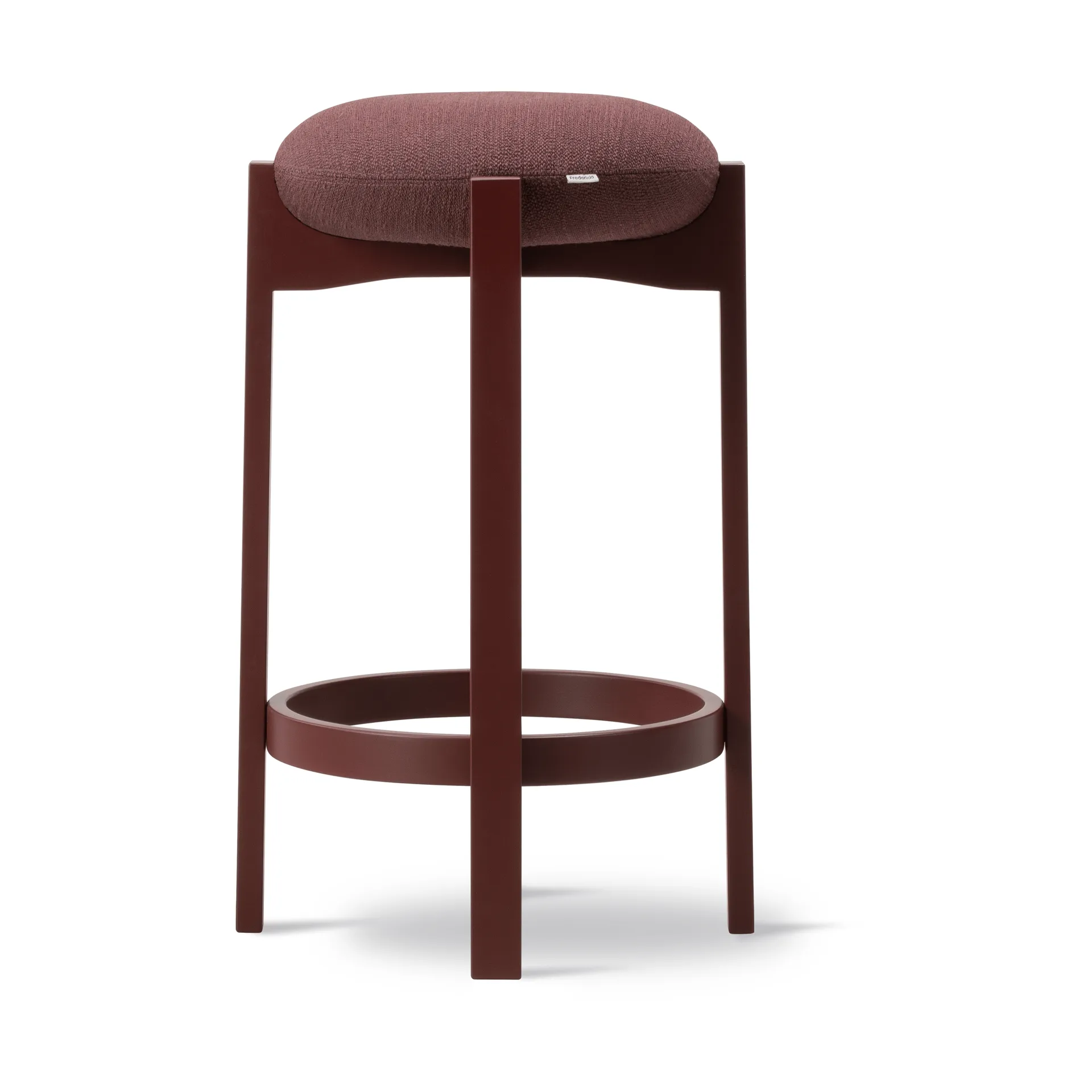 Taburete alto Pioneer , Odino RC43 burdeos-burdeos haya Fredericia Furniture