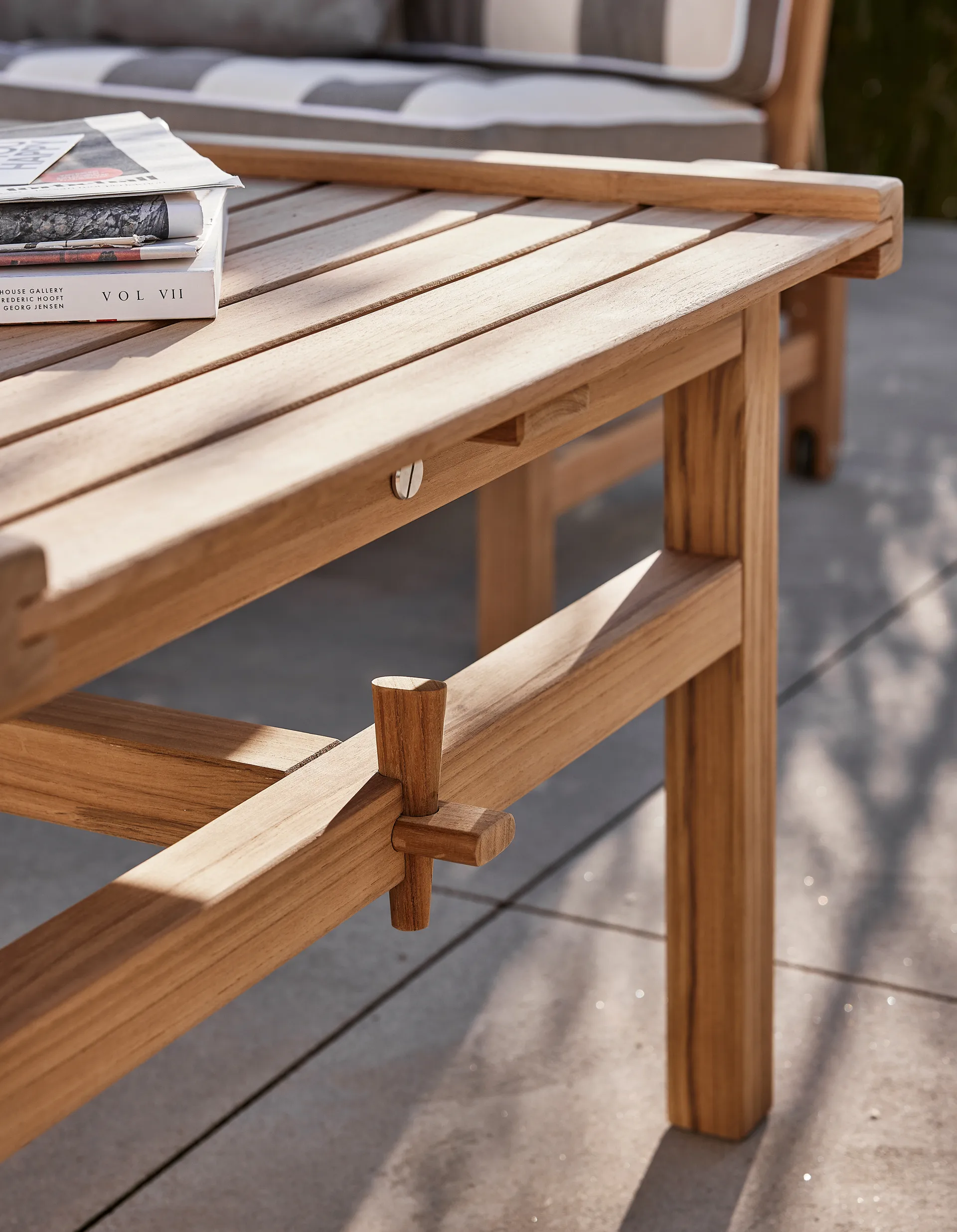 Mesa 63 , Teca, 150×73×51 cm Fri Form