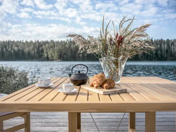 Mesa 65 - Teca, 128×120×68 cm - Fri Form