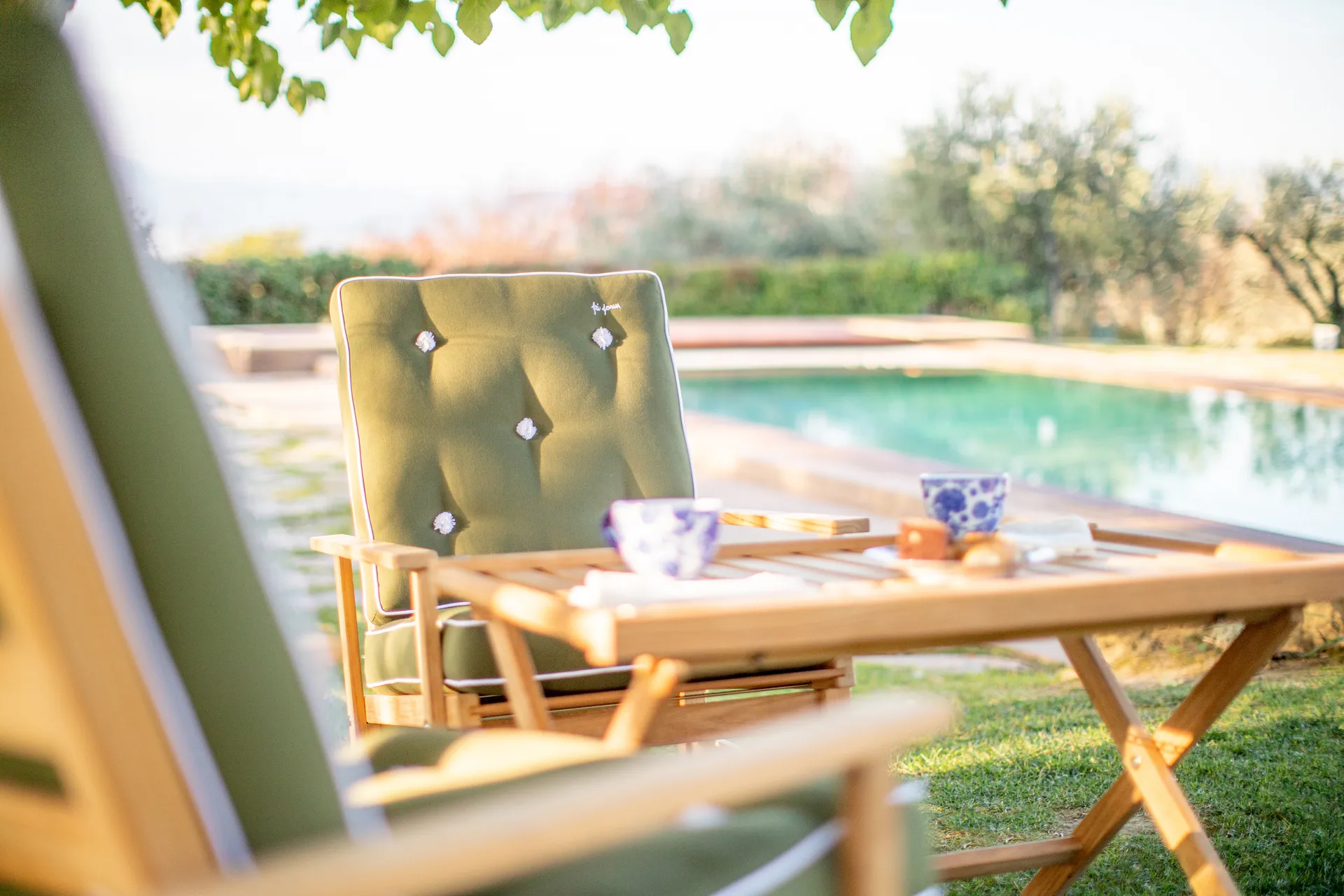 Mesa auxiliar de ladrillos 60 , Teca, 59×94 cm Fri Form