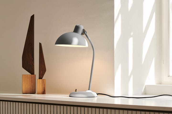 Lámpara de mesa Kaiser Idell 6556-T, Easy Grey Fritz Hansen