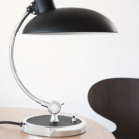 Lámpara de mesa Kaiser Idell 6631-T Luxus, mate black Fritz Hansen