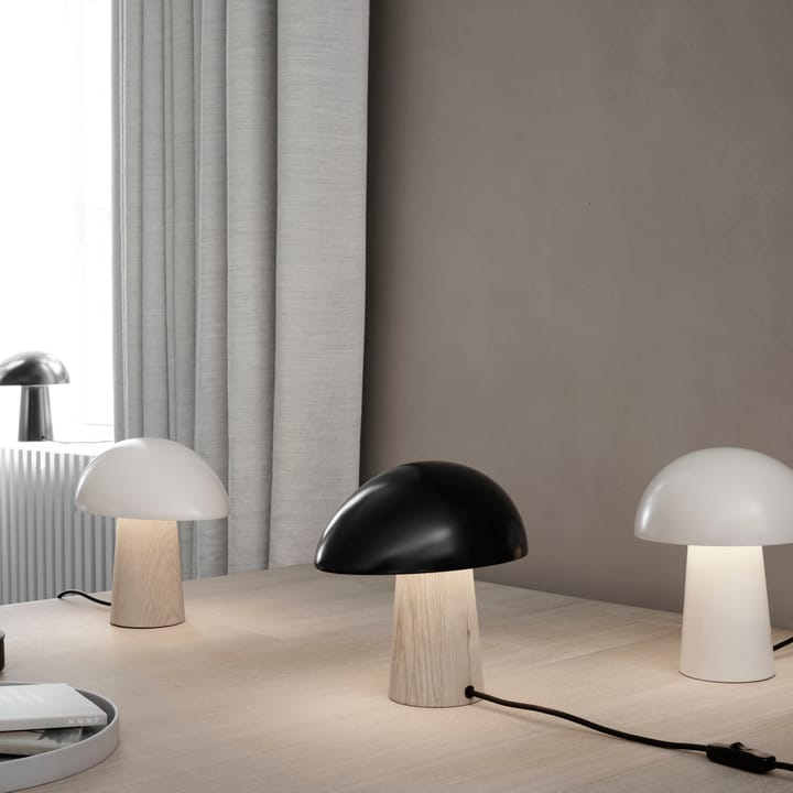 Lámpara de mesa Night Owl fresno, Smokey white Fritz Hansen