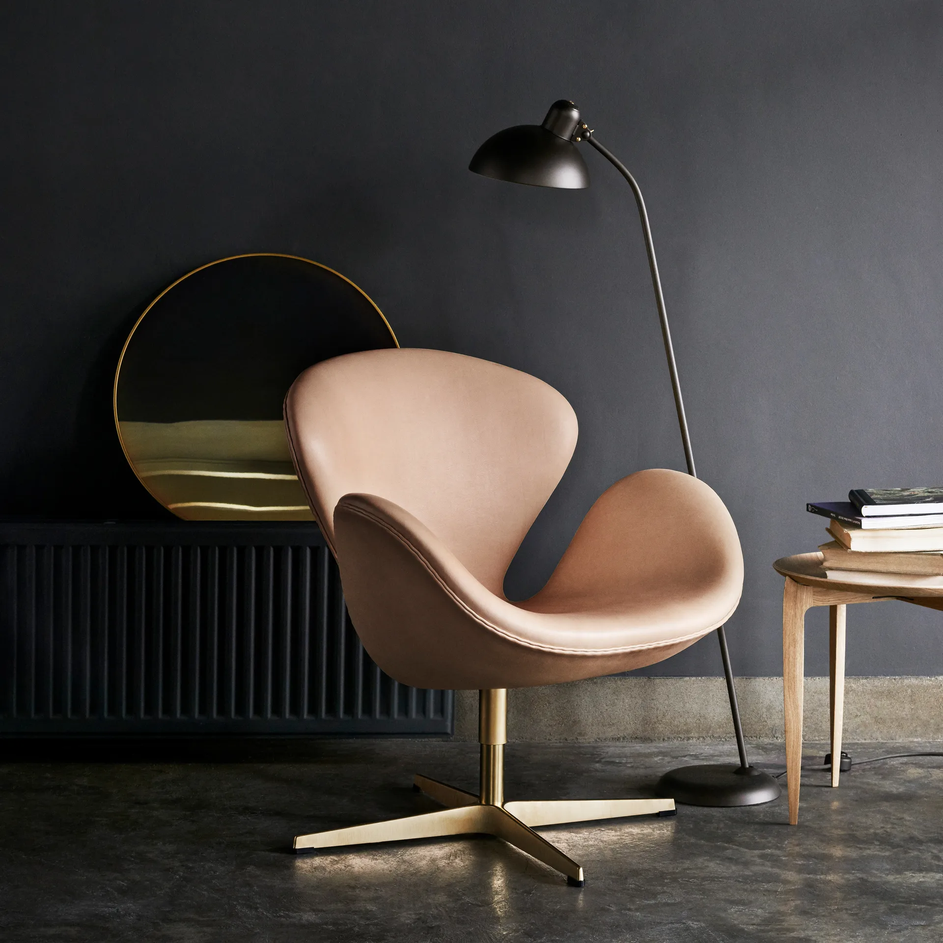 Lámpara de pie Kaiser Idell 6556-F, Matt black Fritz Hansen