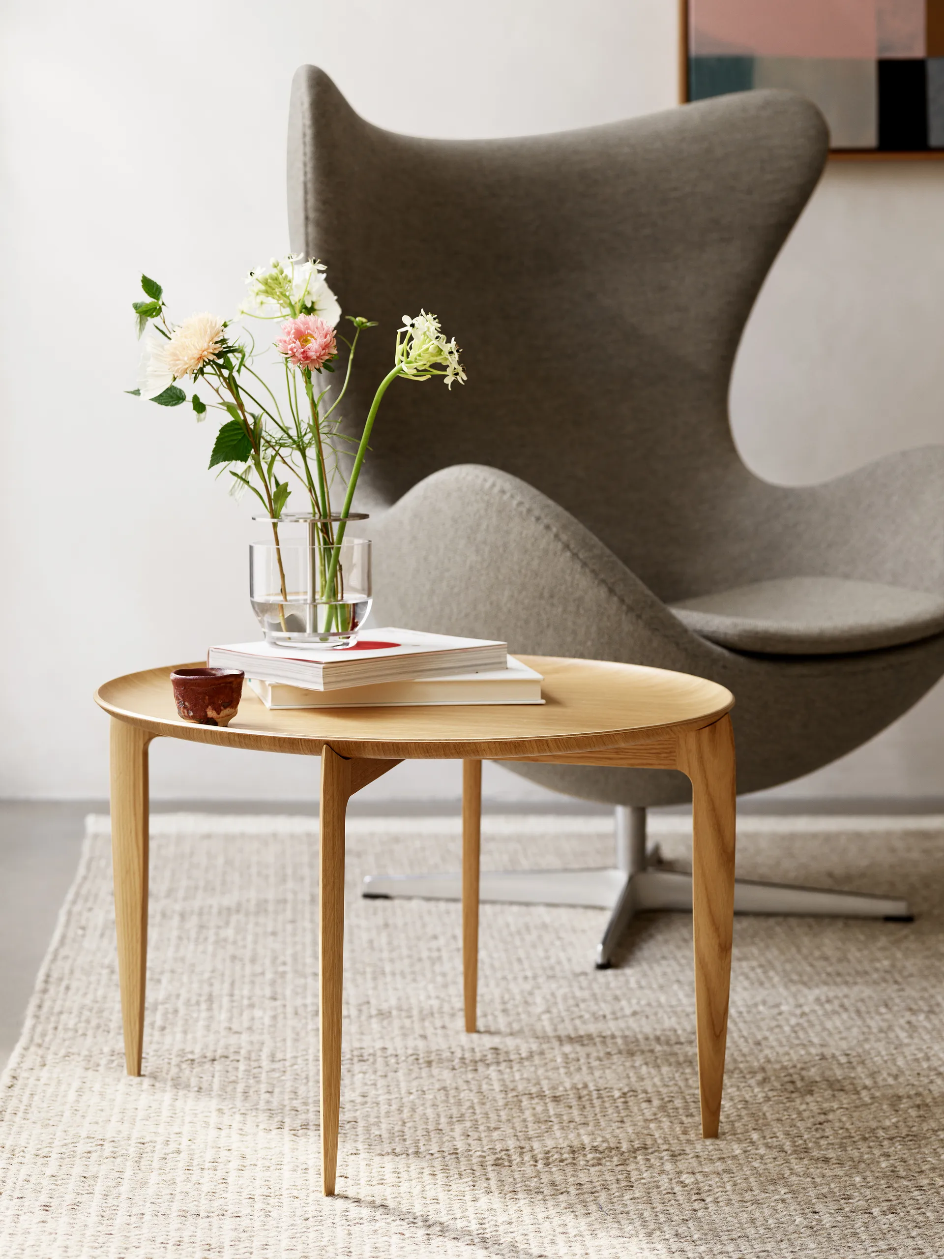Mesa con bandeja Foldable Ø60 cm, Oiled oak Fritz Hansen