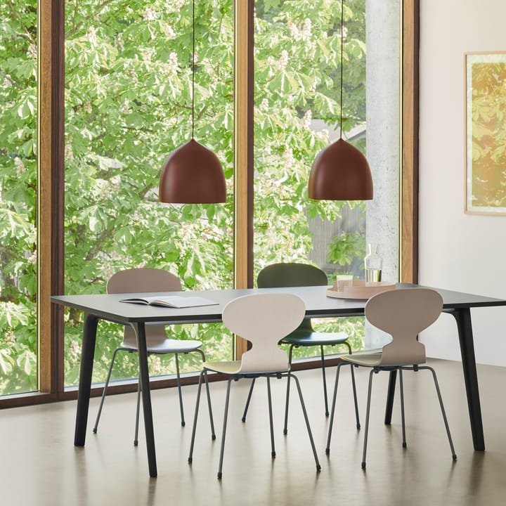 Péndulo Suspence P1.5, Powder burgundy Fritz Hansen