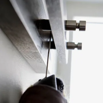 Perchero Cutter - Roble, 5 pomos - Fritz Hansen