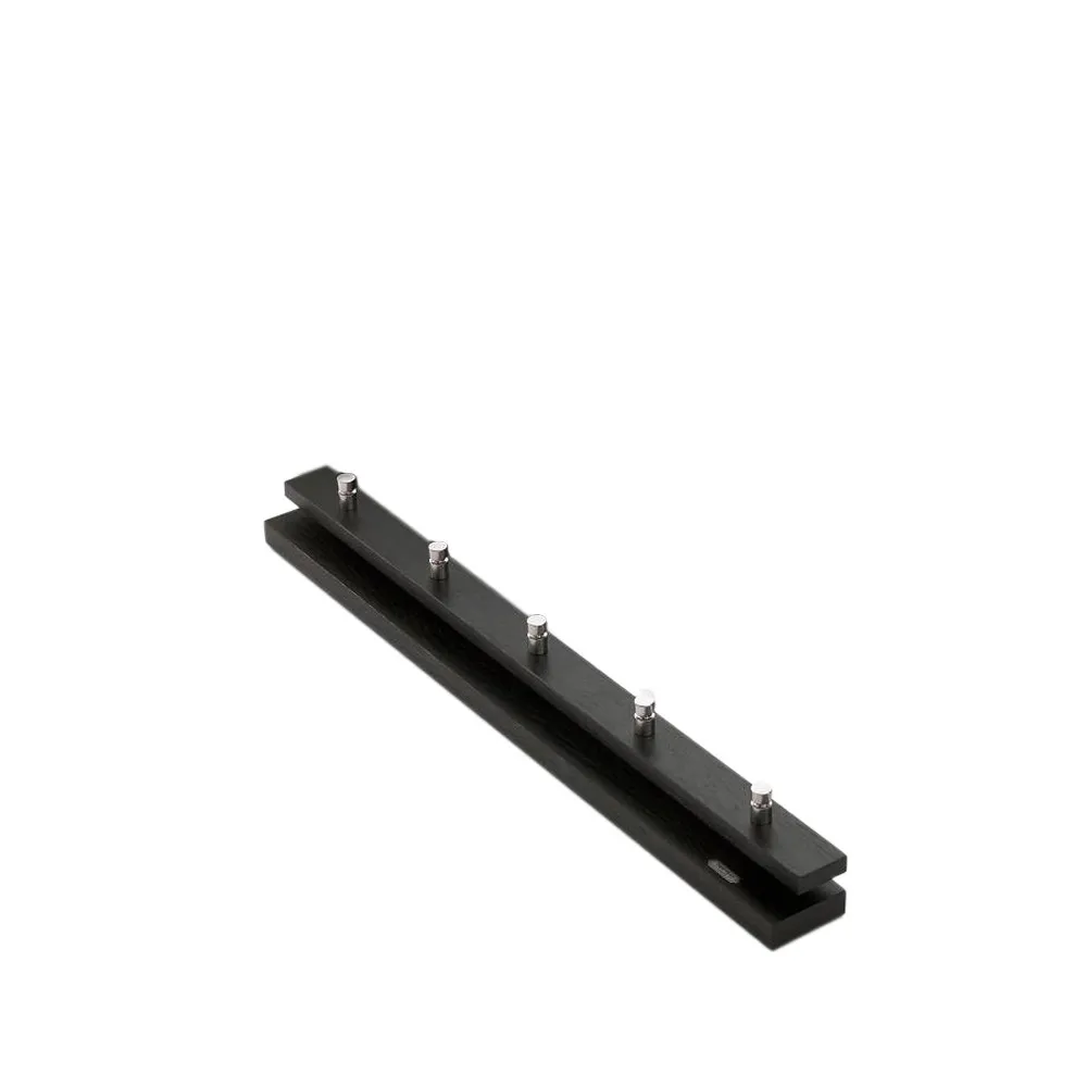 Perchero Cutter, Roble teñido en negro, 5 pomos Fritz Hansen