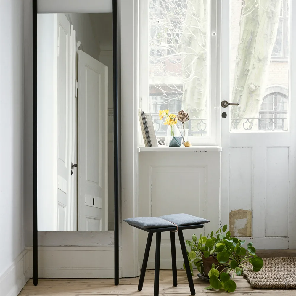 Taburete Georg, Lino, roble sin tratar, incluye cojín de lino Fritz Hansen