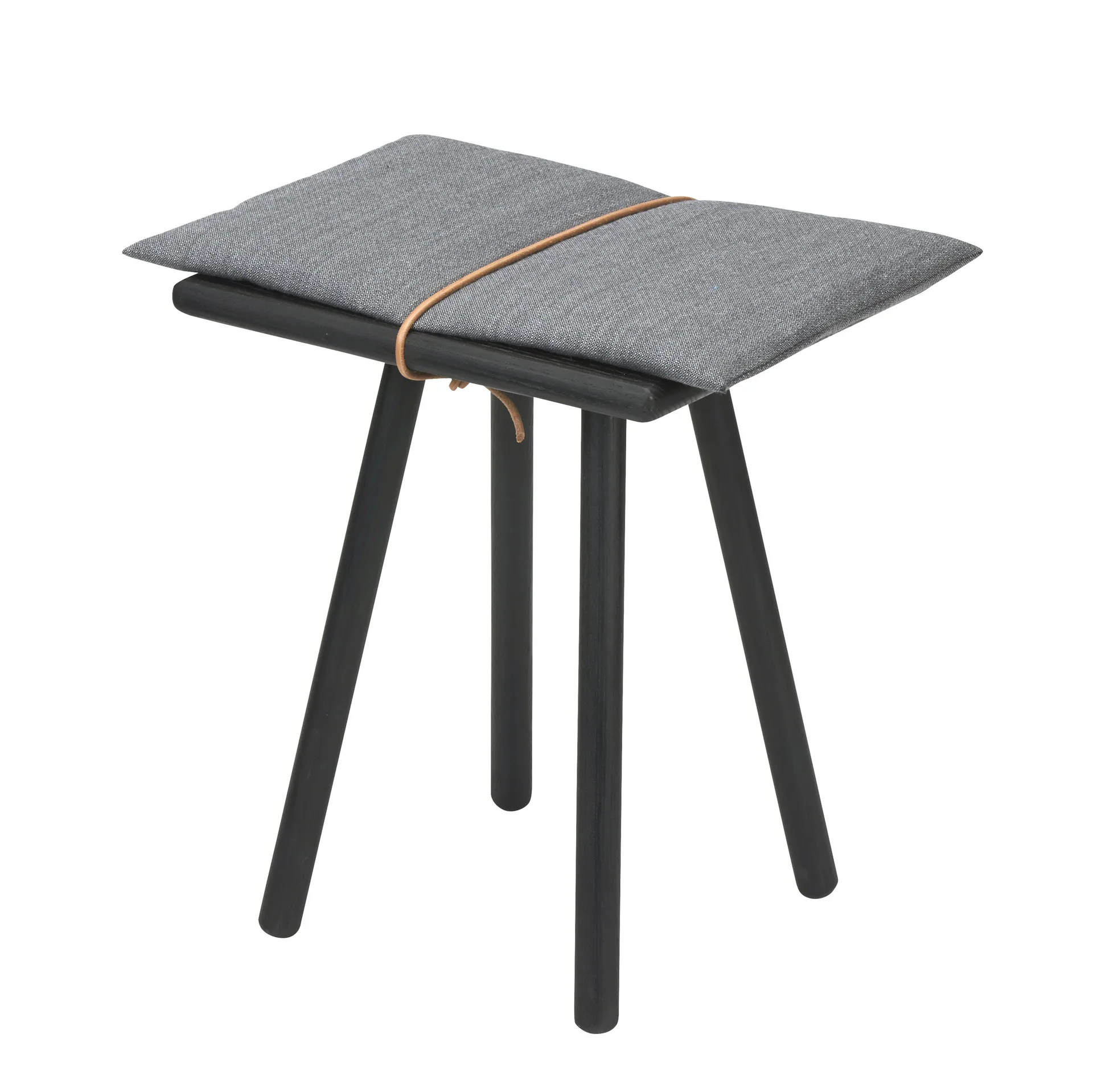 Taburete Georg, roble lacado negro Fritz Hansen