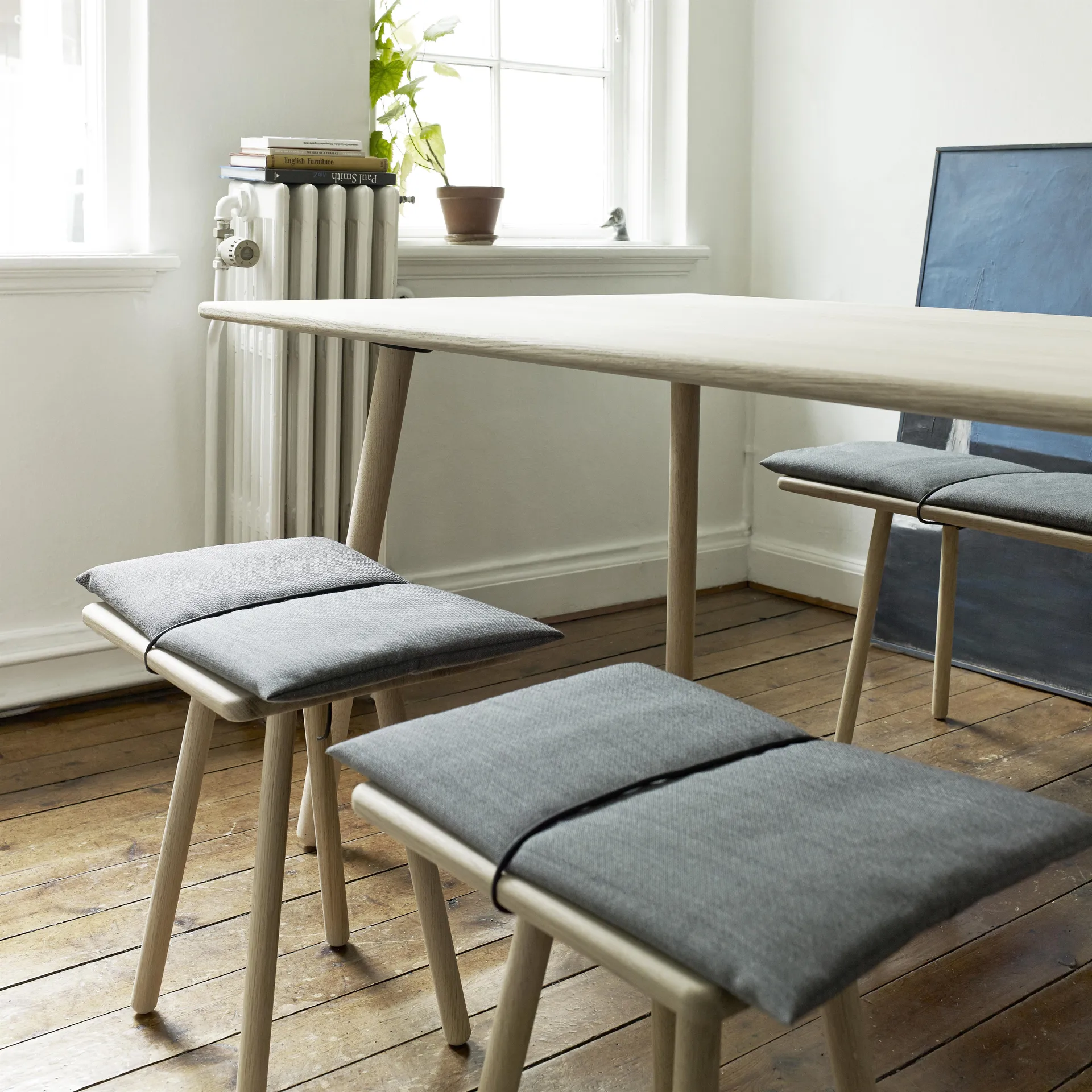 Taburete Georg, roble Fritz Hansen