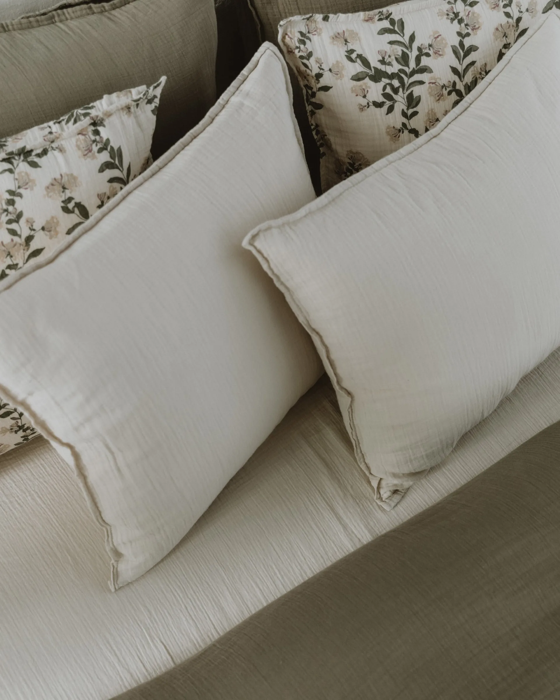 Funda de almohada Eggshell Muslin, 50x70 cm Garbo&Friends