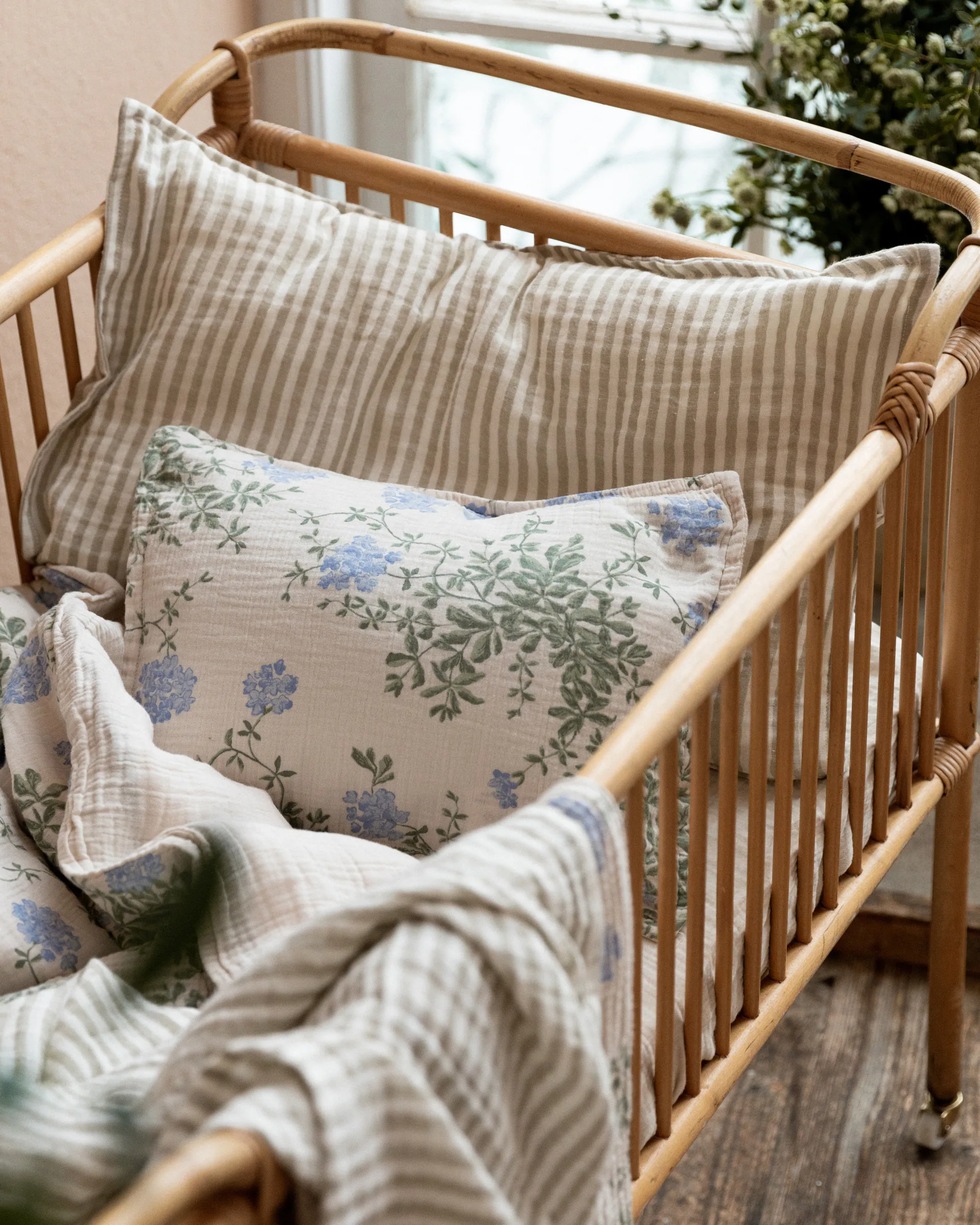 Juego de funda nórdica Plumbago Muslin junior, 100x140 cm/40x60 cm Garbo&Friends