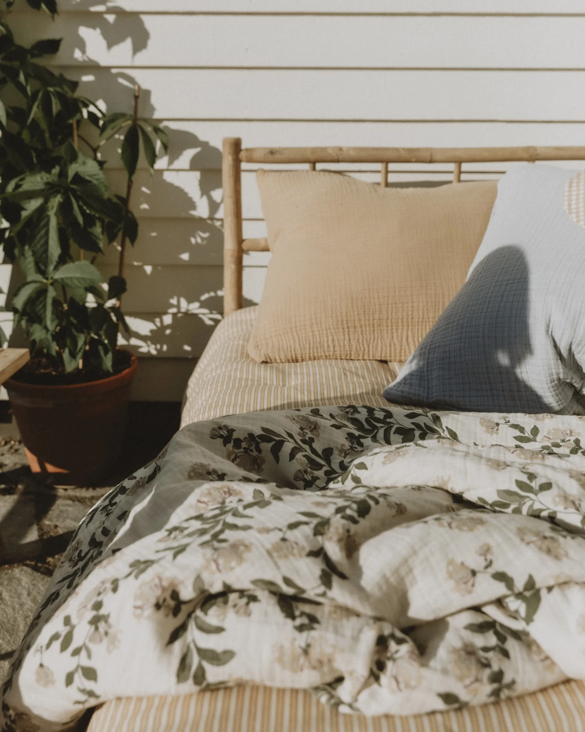 Manta acolchada Honeysuckle Muslin, 100x140 cm Garbo&Friends