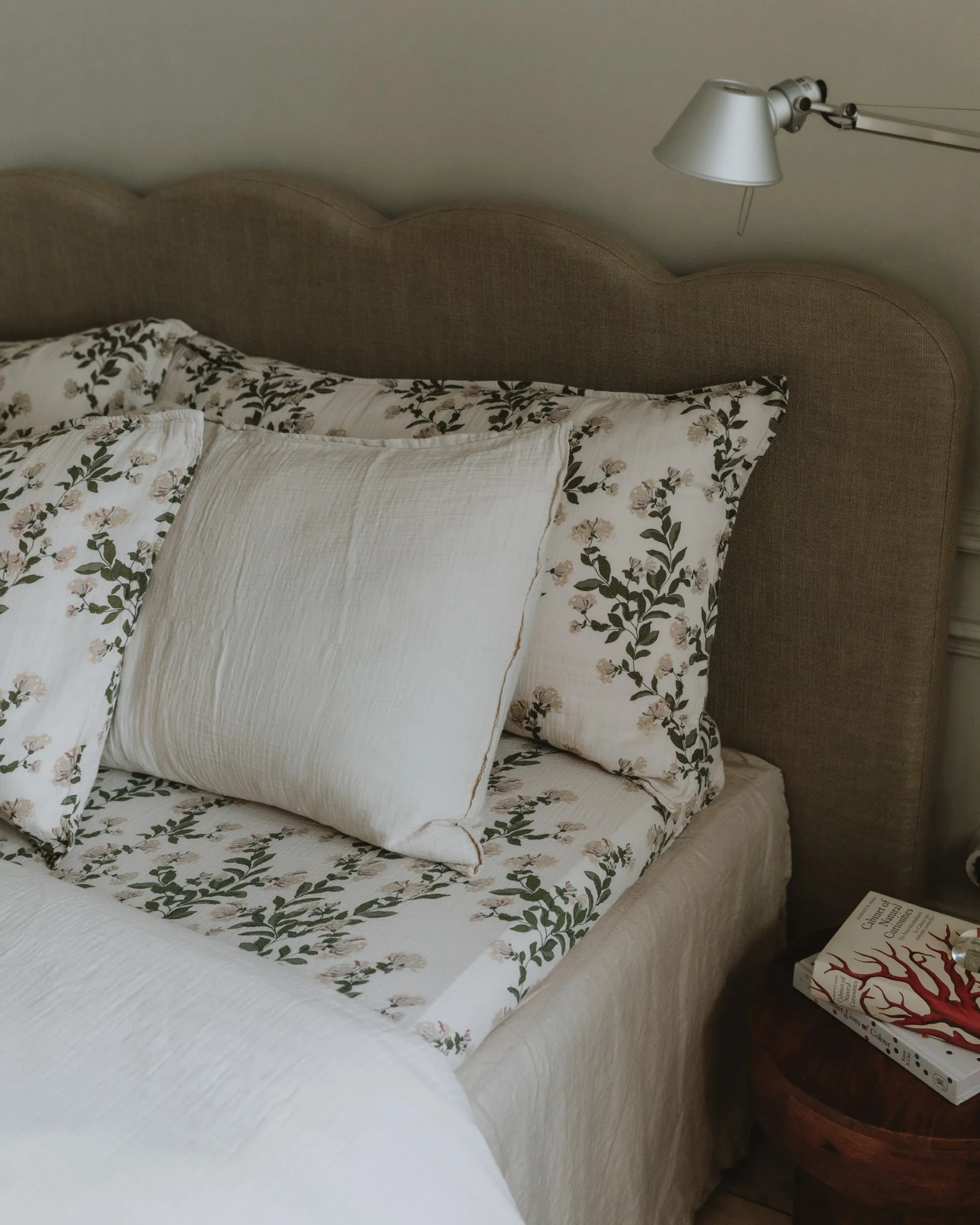 Sábana bajera Honeysuckle Muslin, 160x200x30 cm Garbo&Friends