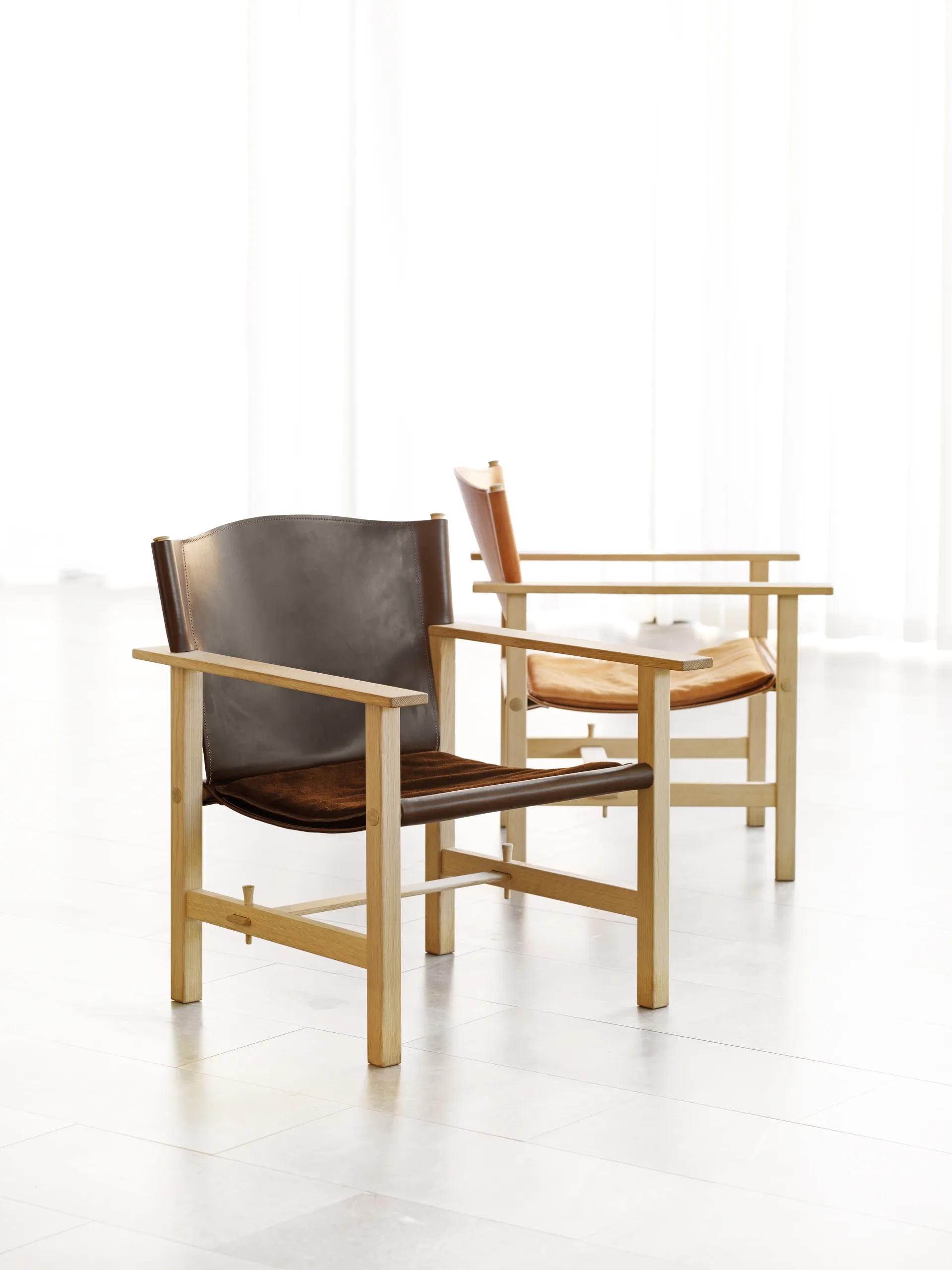 Sillón Ferdinand, Roble sin tratar-cuero Tärnsjö marrón oscuro Gärsnäs