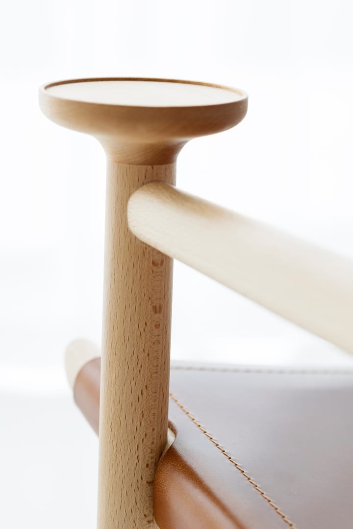 Sillón Hedwig, Haya-white-cuero Tärnsjö cognac Gärsnäs