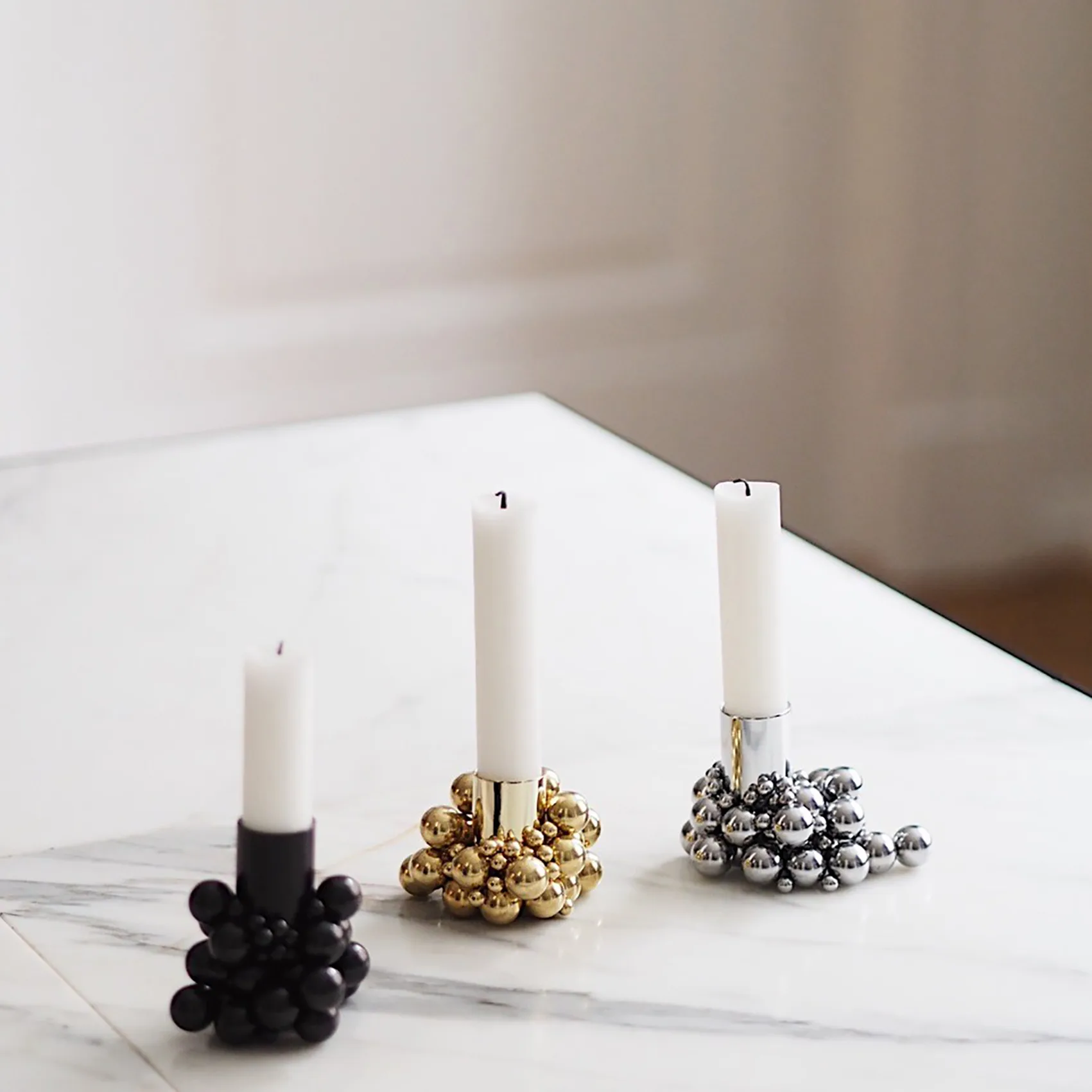 Candelabro Molekyl 1, latón Gejst