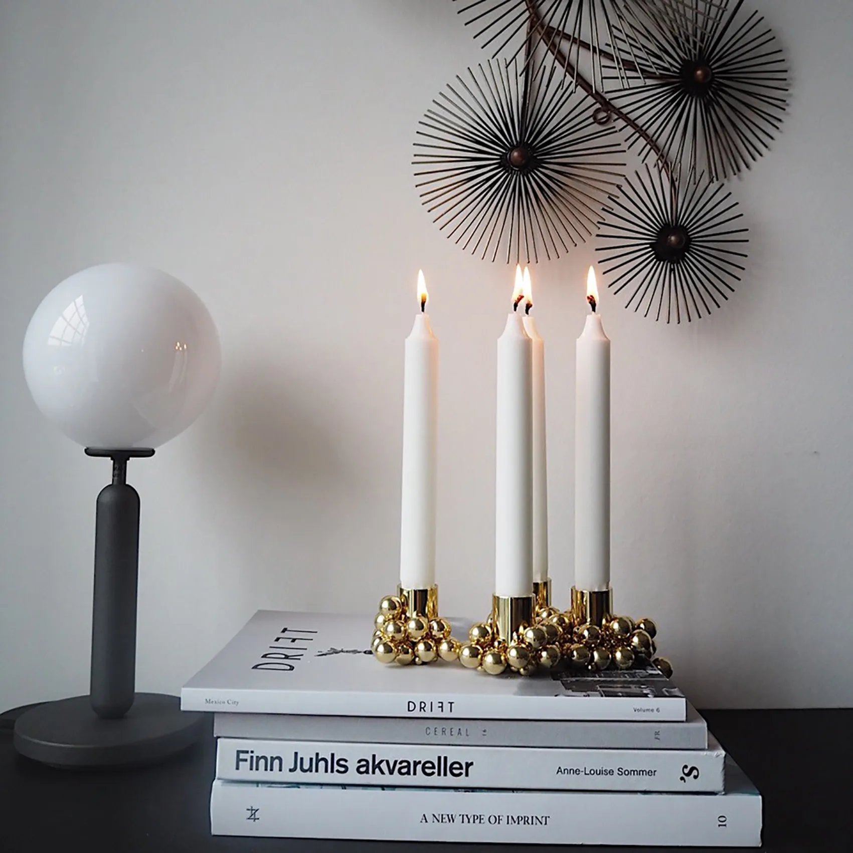 Candelabro Molekyl 4, latón Gejst